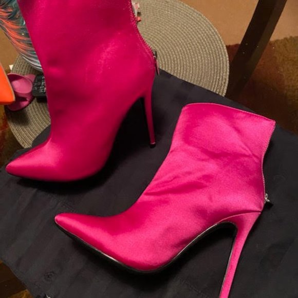 Bright Pink Satin Stiletto booties.  New, never worn. - Picture 1 of 2